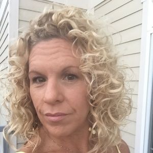 Meet your Posher, Keri